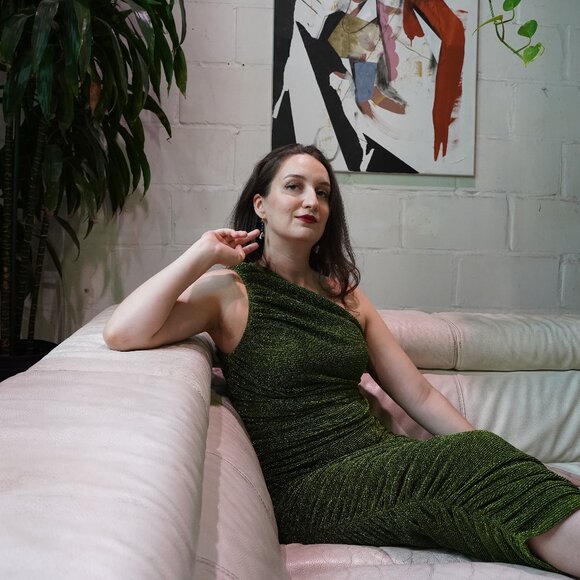 Pretty Little Thing Metallic Green Cold Shoulder Dress Size US 4 - Picture 2 of 5